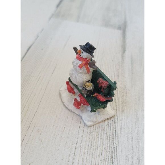 Snowman red cardinal bird feed bench village accessory xmas - Picture 2 of 4